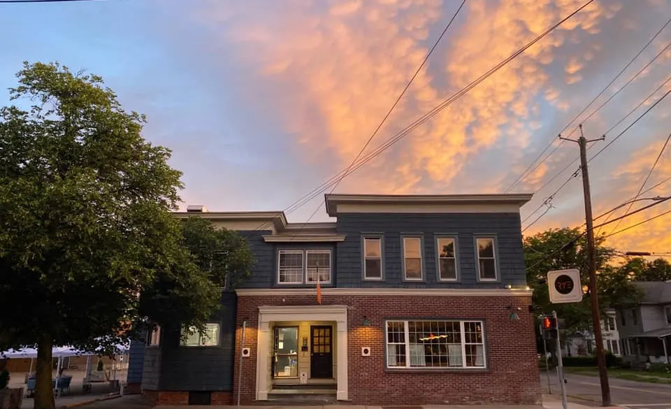 Chef’s Best – Rye Bar & Restaurant