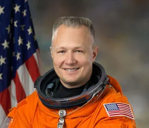 ExPats: From Apalachin to Outer Space